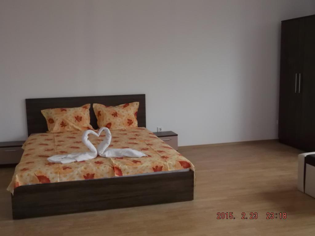 Dima Popova Apartments تساريفو الغرفة الصورة