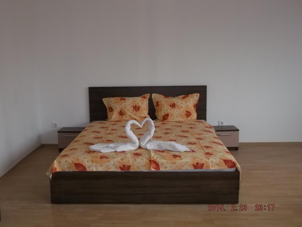 Dima Popova Apartments تساريفو الغرفة الصورة